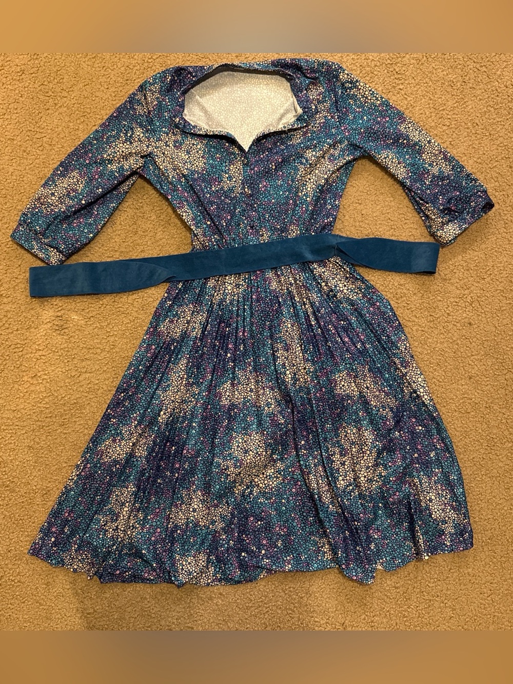 gorgeous vintage day dress, probably 1950s–early 60s 🌊✨